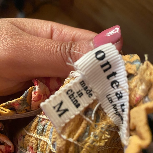 Blouses - Picture 3 of 3